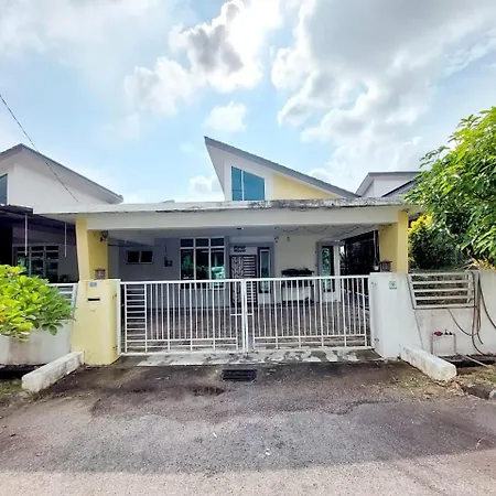 Puteri Homestay Sg Petani Sungai Petani Exterior photo